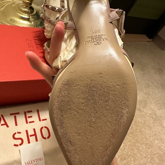 Used 1 time for wedding. Retail $1100. Size 36.5 - Picture 3 of 12